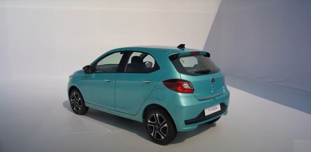 Tata Tiago's Pros and Cons